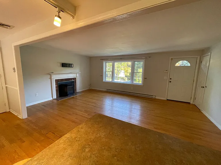 85 Brentwood Dr — Photo 9