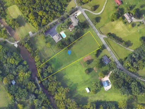 5604 Chenoweth Run Rd, Louisville, KY 40299