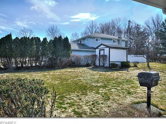 3rd image of 893 King George Blvd