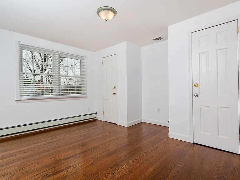 302 Sound Beach Ave — Photo 17