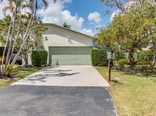 2547 NW 9th St, Delray Beach, FL 33445