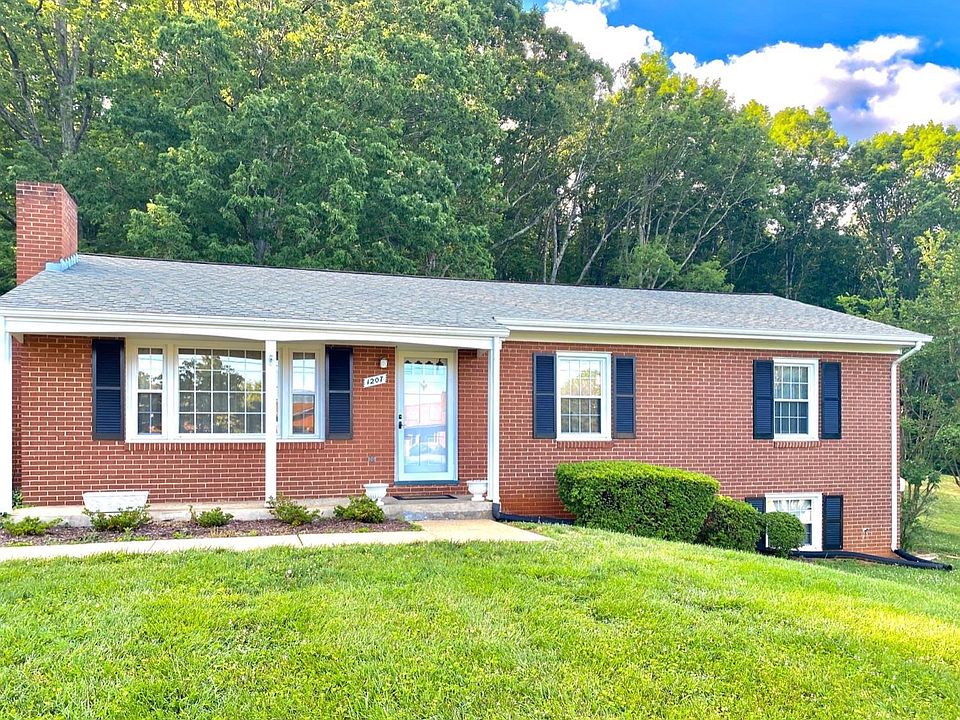 1st image of 1207 W Hill Dr Lot 16