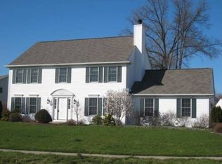 32900 Fox Chappel Ln, Avon Lake, OH 44012