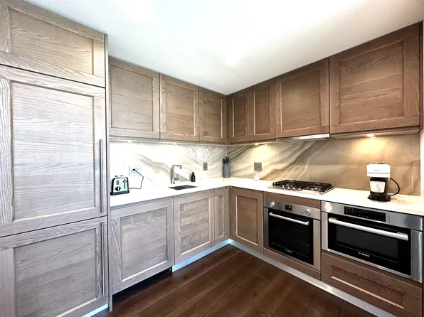 5269 Birney Ave, Greater Vancouver, BC