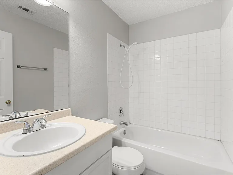 108 Gm Ln #B — Photo 15