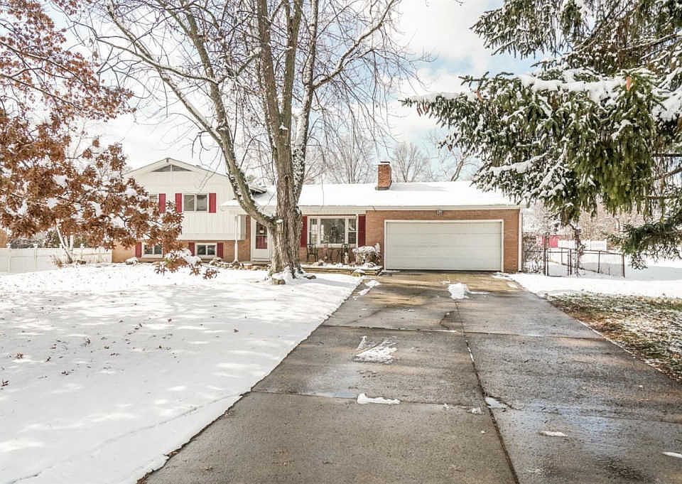 1st image of 3441 Lynn Dr