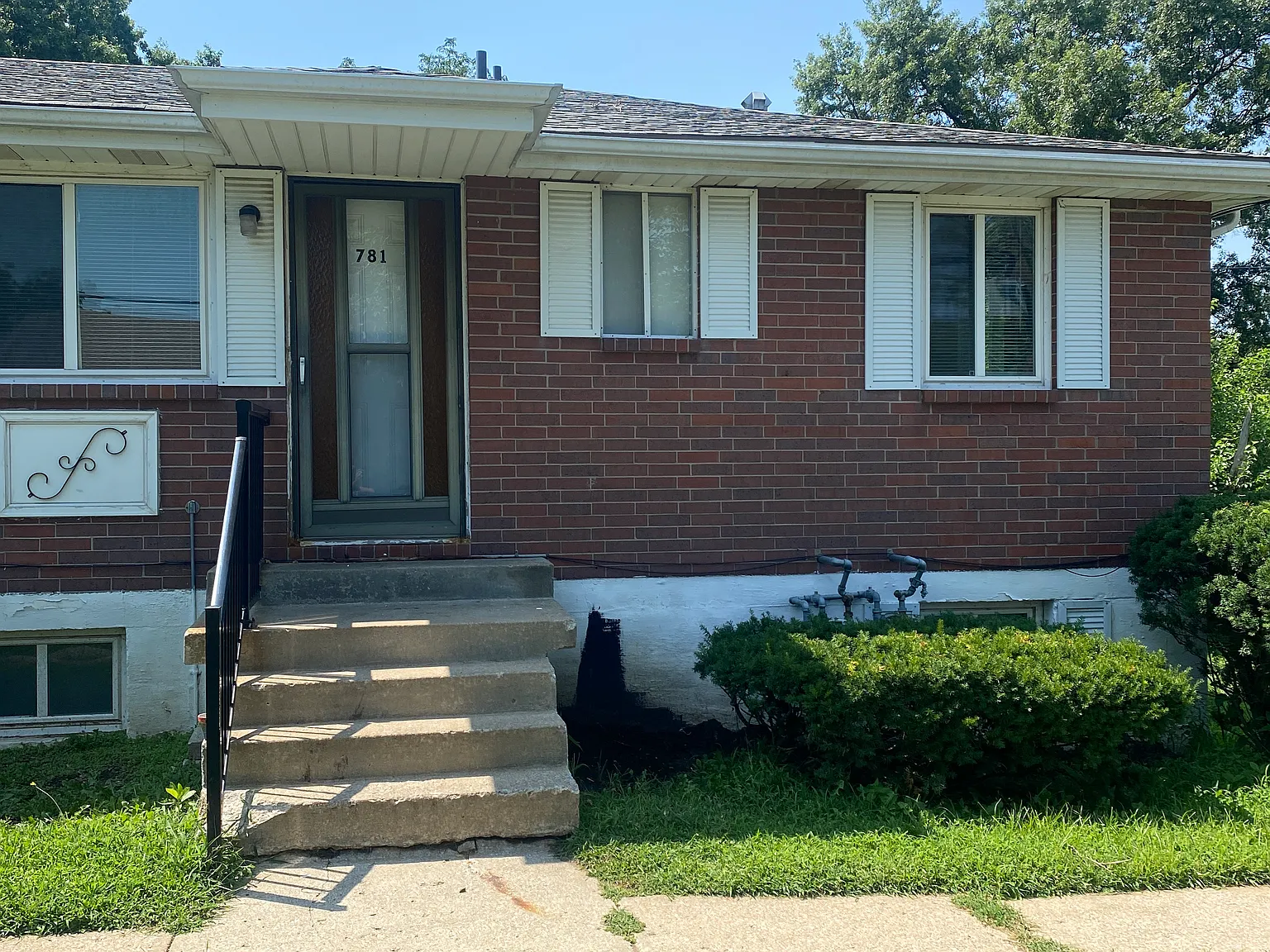 2 bed, 850 sqft, $975 — Photo 1