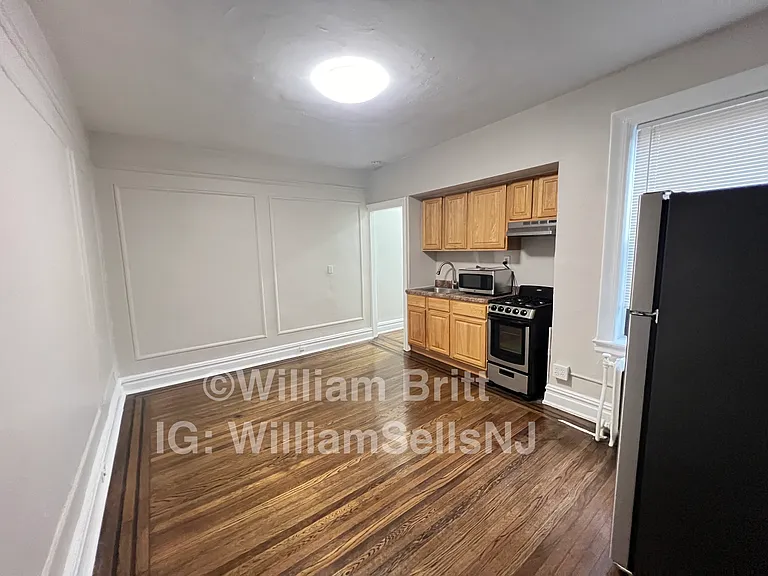18-20 Kensington Ave #1H — Photo 2