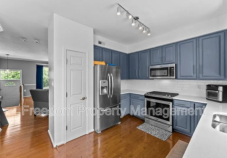 15305 Brazil Cir — Photo 20