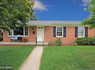 908 Young Pl, Frederick, MD 21702