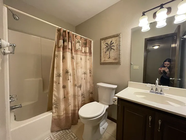 Bathroom 4