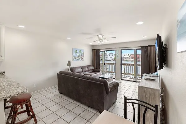 15425 Fortuna Bay Dr #101 — Photo 8