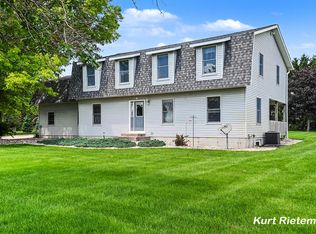 3459 44th St, Hamilton, MI 49419