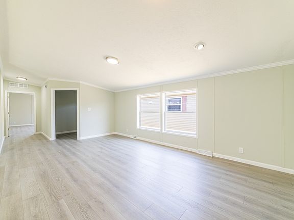 4th image of 287 Park Ln