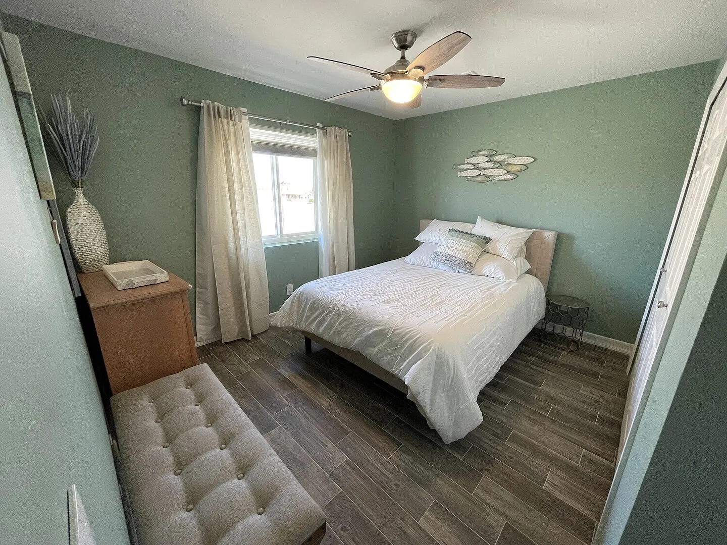 Newly Remodeled and Close to Downtown! — Photo 4