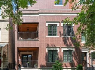 660 W Melrose St #2, Chicago, IL 60657