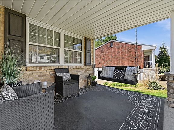 4th image of 4023 Crabapple Dr