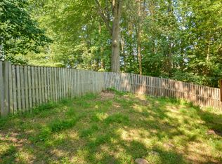 6594 Forest Dew Ct, Springfield, VA 22152