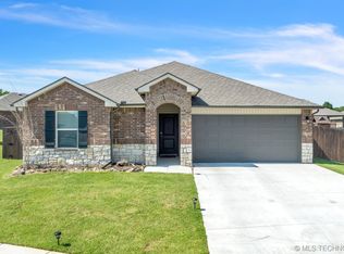 3010 SE Talbot Cir, Bartlesville, OK 74006