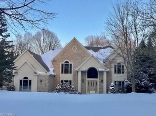 39172 Glenlivet Ct, Solon, OH 44139