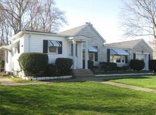 1116 Chaffee St, New Bedford, MA 02745