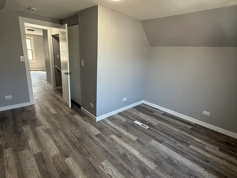 18343 Oakwood Ave — Photo 7