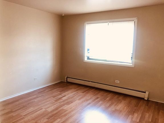 5th image of 8238 Woodland Dr APT A