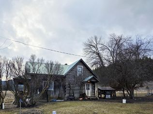 2477 Cedonia Addy Rd, Addy, WA 99101