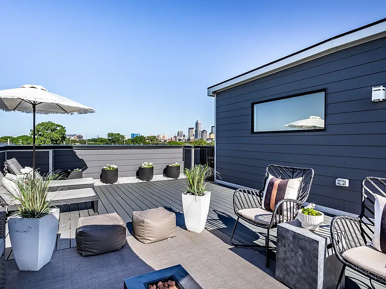 423 Leota St — Photo 2