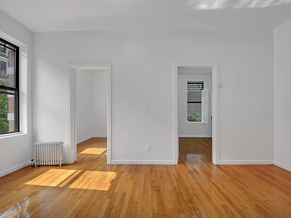4th image of 401 W 47th St APT 15