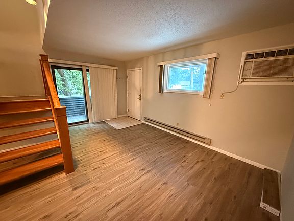 2nd image of 302 Buena Vista Dr APT H