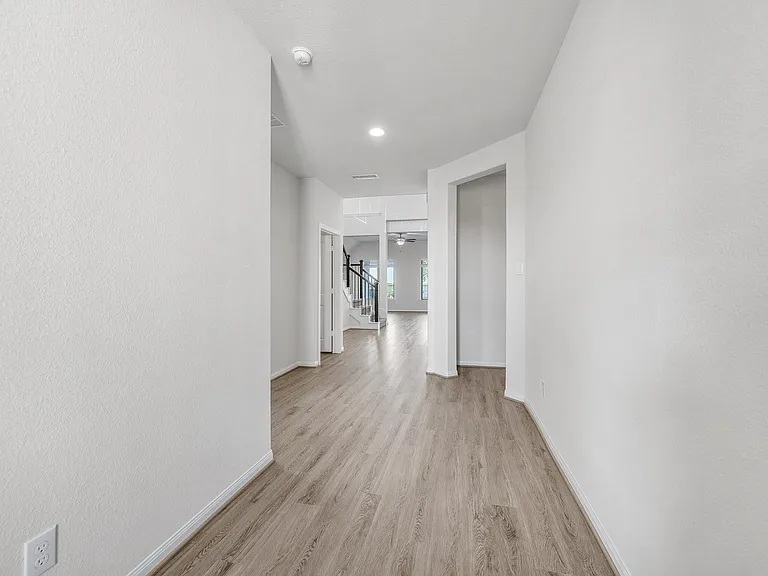 804 Sarasota Shore Dr — Photo 26