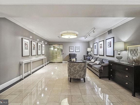 3rd image of 4601 N Park Ave APT 8-H