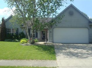 3243 Crickwood Dr, Indianapolis, IN 46268
