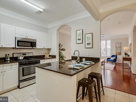 4th image of 7 Granite Pl Unit 213