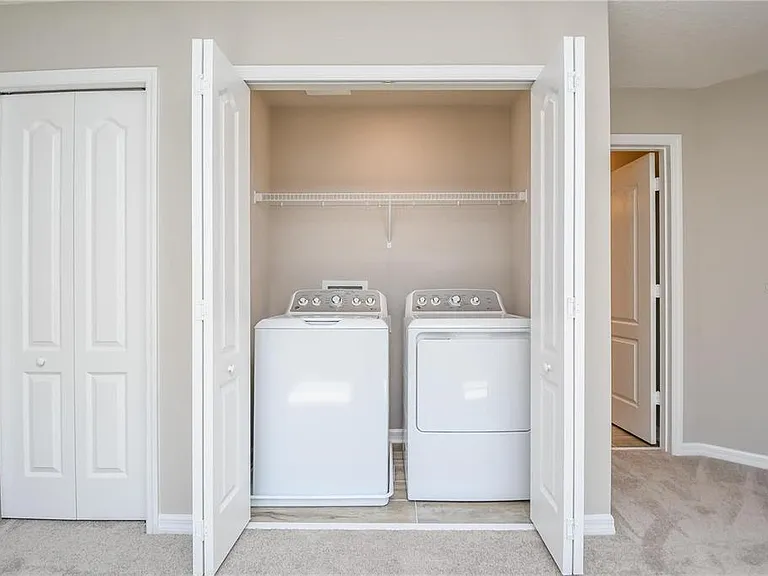 310 Cedar Bark Ln — Photo 22