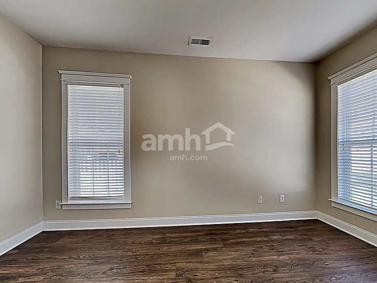 13640 Swinton Rd — Photo 11