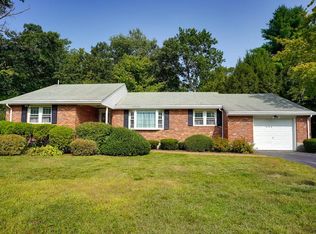 5 Magnolia Ave, Lancaster, MA 01523