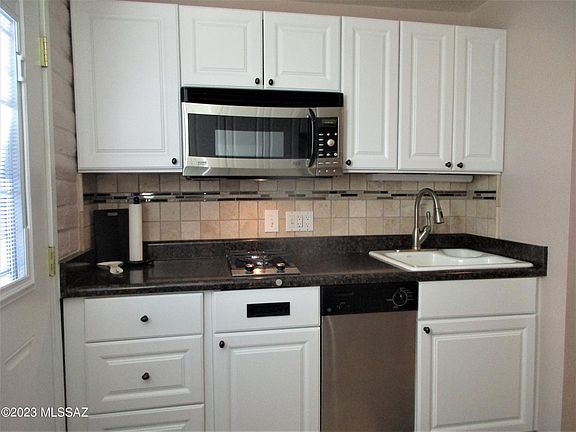 4th image of 257 S La Canada Dr Unit A