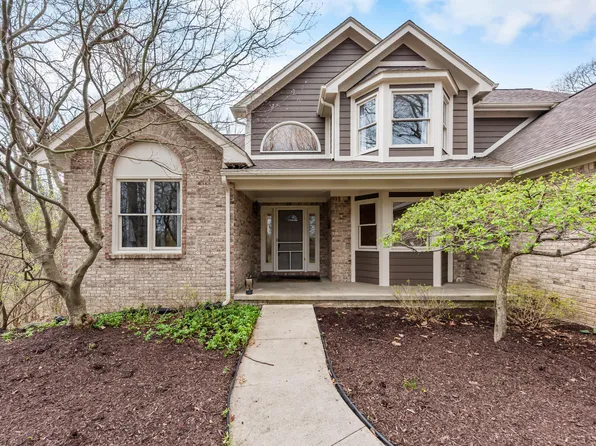 11460 Hearthside Dr, Pinckney, MI 48169