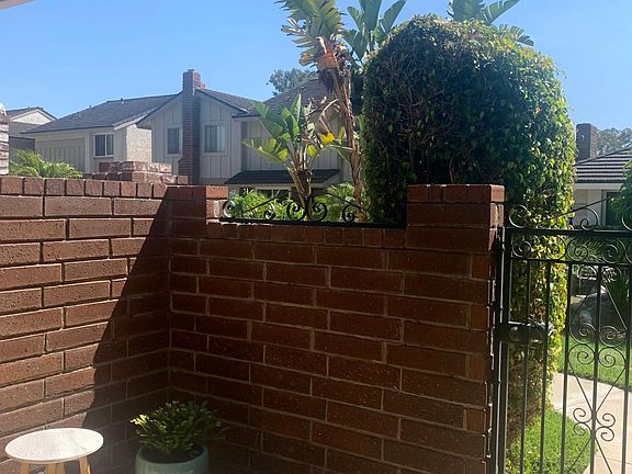 Private, enclosed front patio