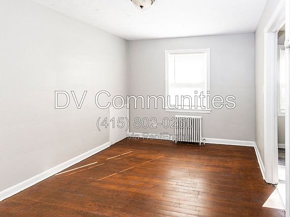 2nd image of 2481 Noble Rd #B25