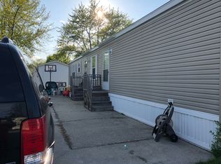 809 Strawberry Ln, Muskegon, MI 49442