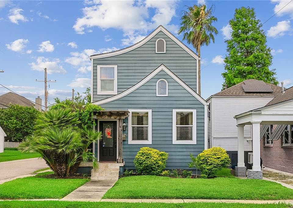 1st image of 801 Hidalgo St