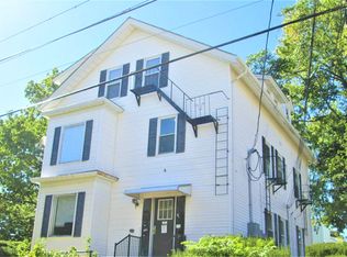 171 Garden St APT 2, Pawtucket, RI 02860