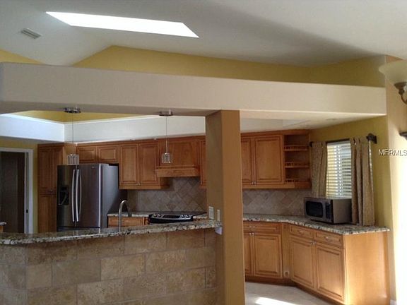 2nd image of 15922 Ellsworth Dr