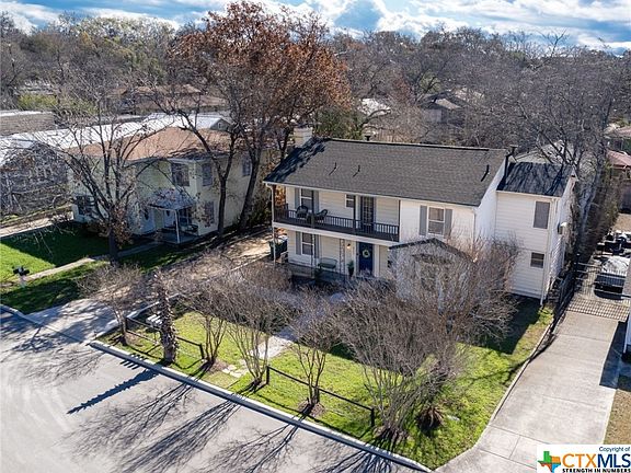 3rd image of 422 Pershing Ave #1-4