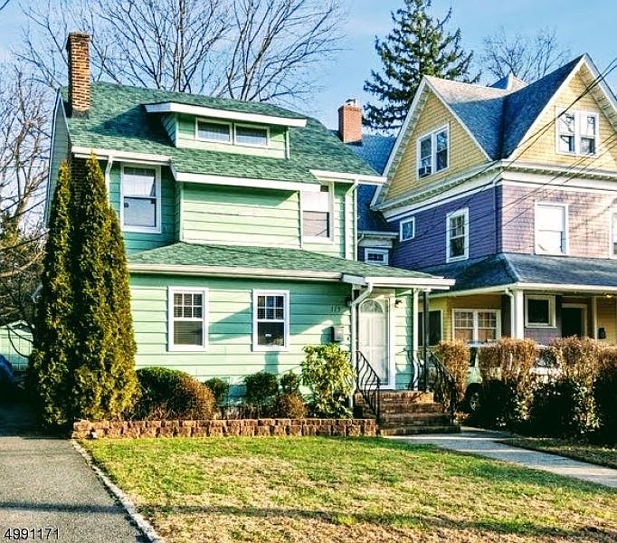1st image of 115 Willowdale Ave