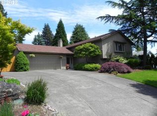 2445 Debok Rd, West Linn, OR 97068