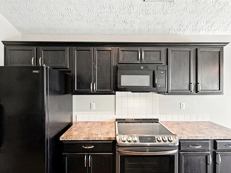 3901 Winthrop Dr — Photo 20